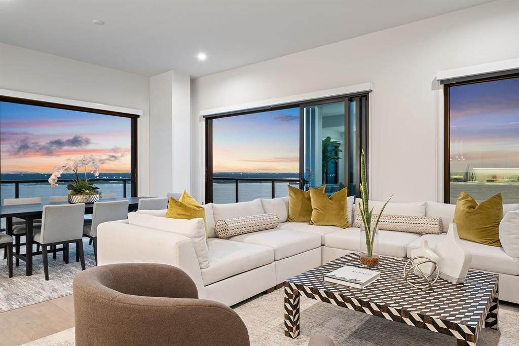 3111 Sunset Boulevard - Photo 1