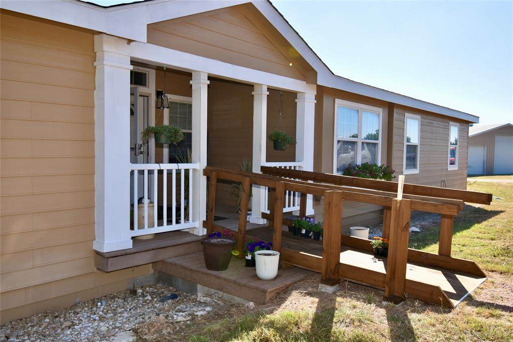 159 Private Road 939 - Photo 1