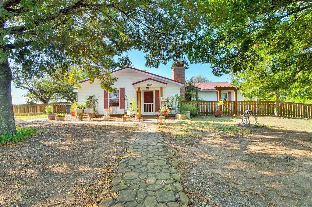 1106 Andy Thomas Road - Photo 1