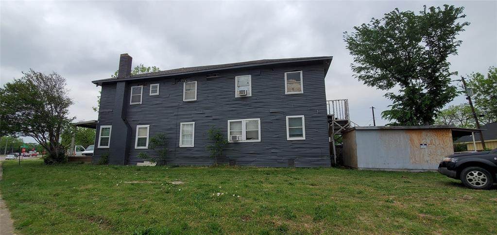 5004 Side Avenue - Photo 1
