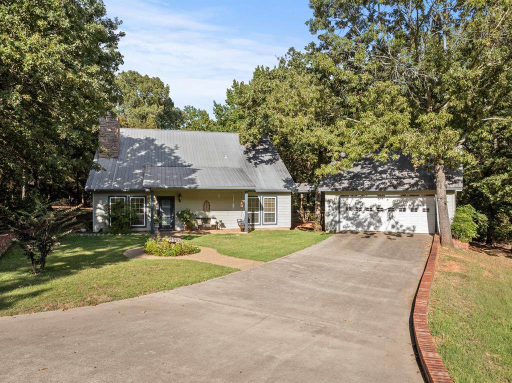 100 Private Road 4303 - Photo 1