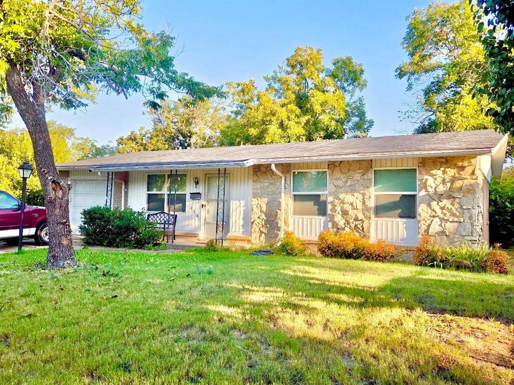 414 Melrose Drive - Photo 1