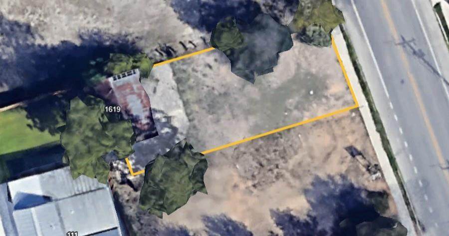 1619 Presa Street - Photo 1