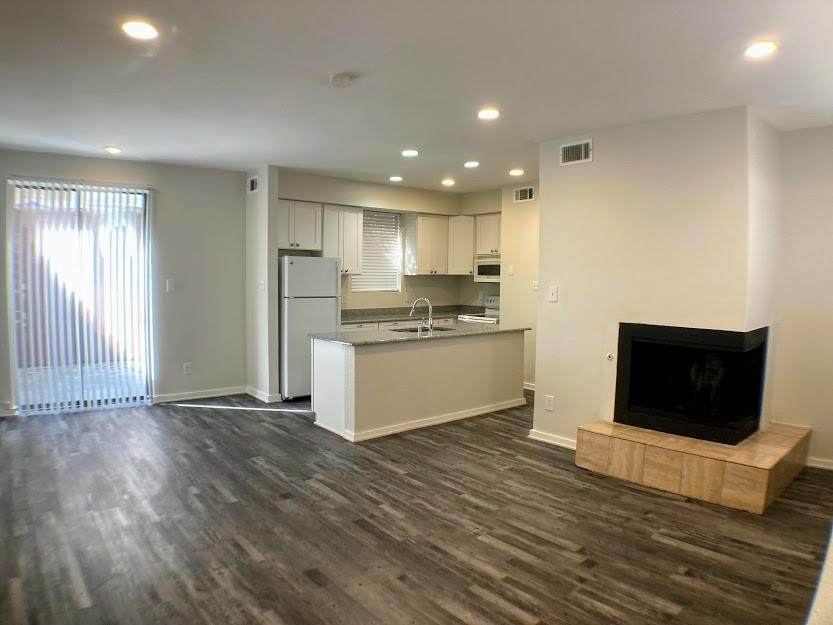 4015 Bowser Avenue - Photo 1