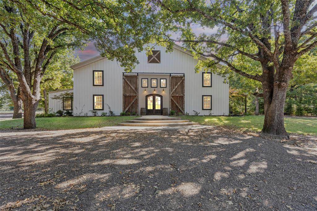 1297 County Road 3318 - Photo 1