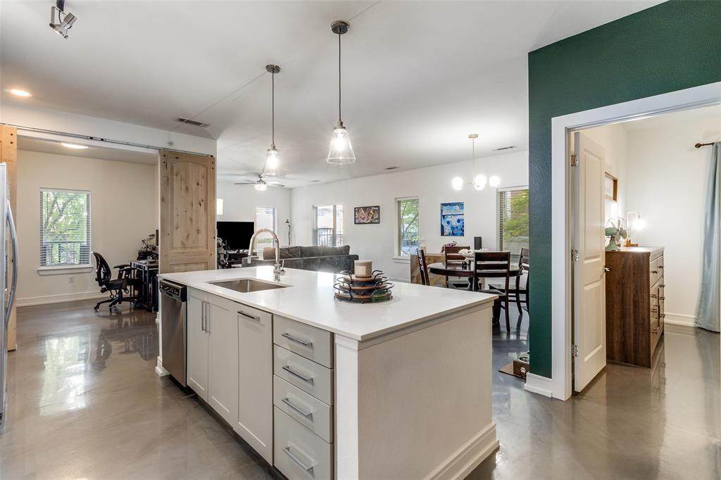 5710 Mccommas Boulevard - Photo 1