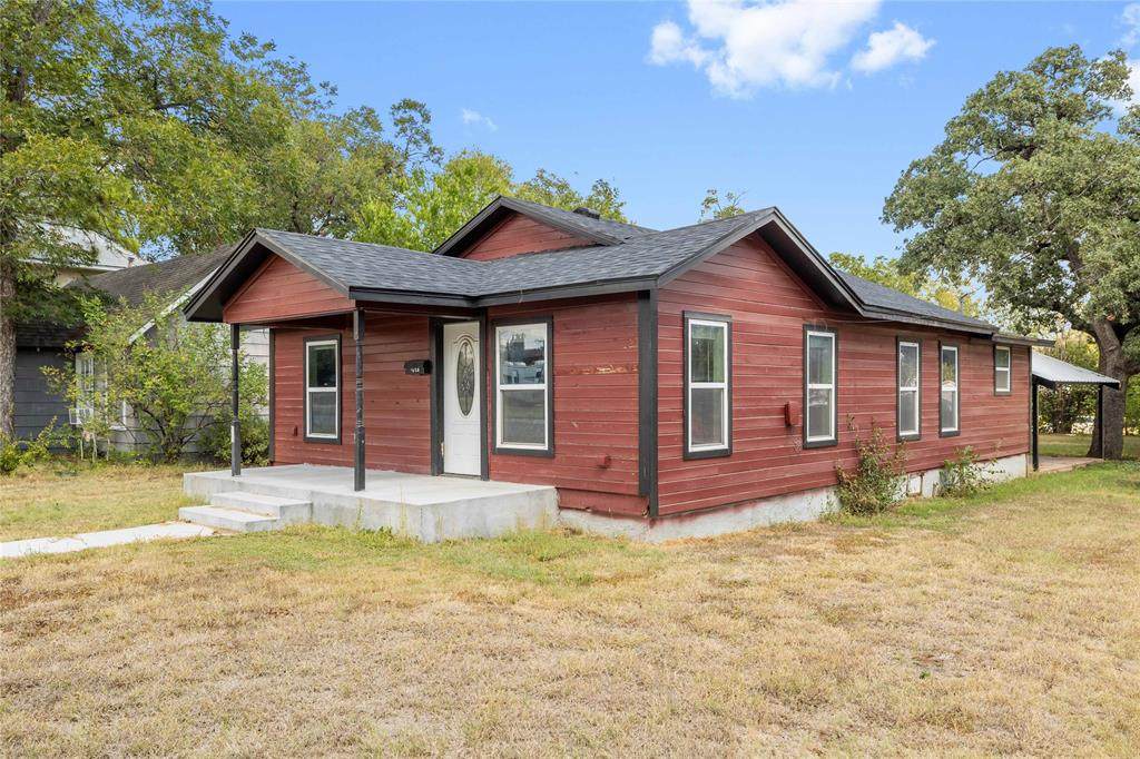 1620 Vincent Street - Photo 1