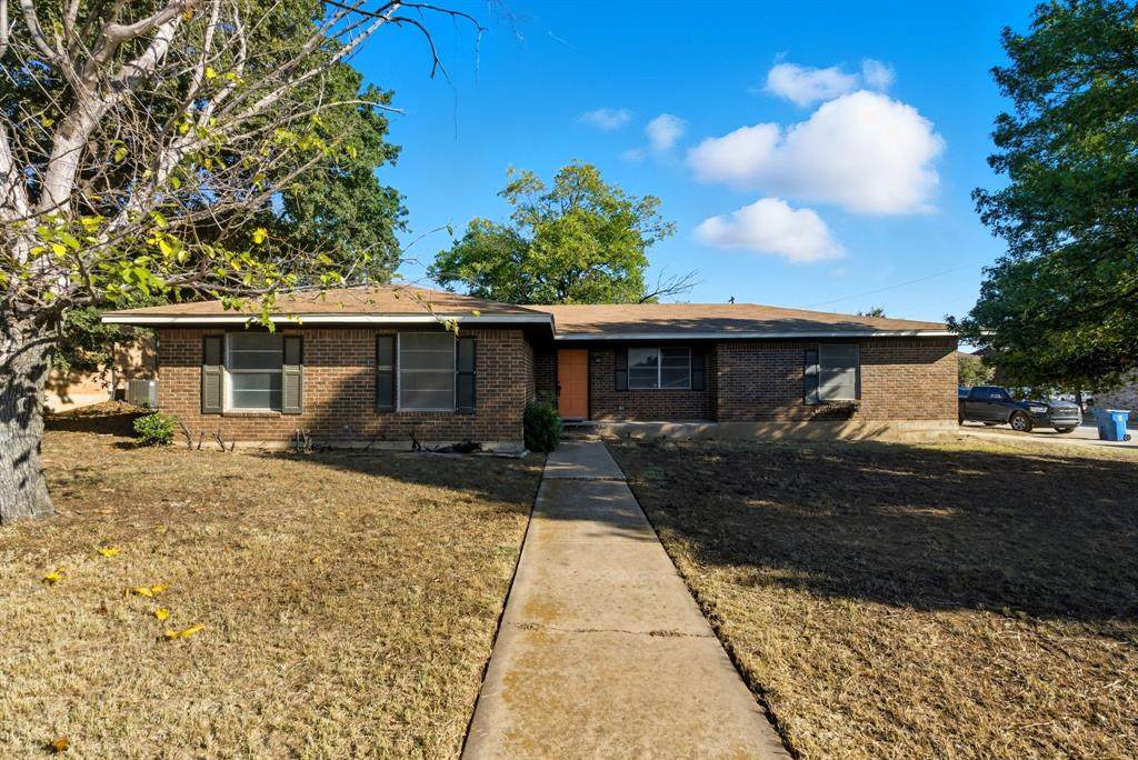 1400 Royal Lane - Photo 1