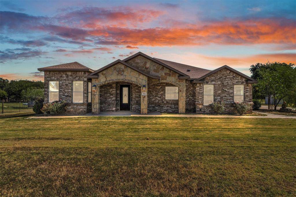 916 County Road 913 - Photo 1