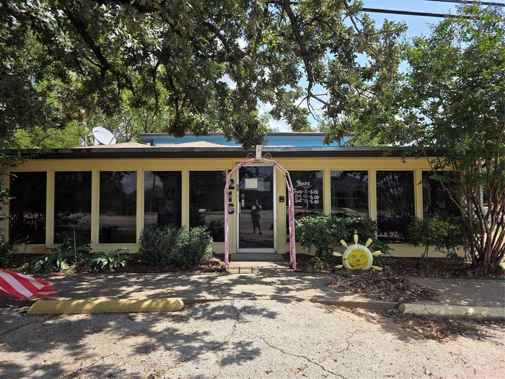 216 Main Street - Photo 1