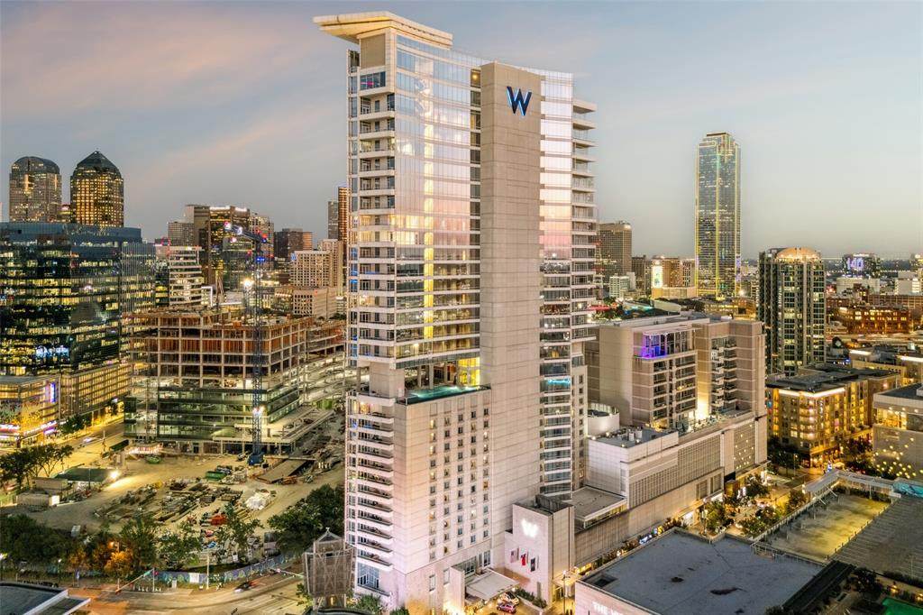 2430 Victory Park Lane - Photo 1