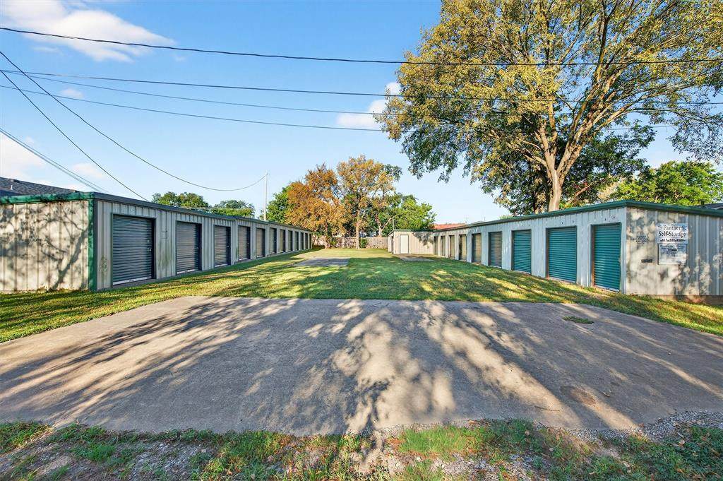 104 Commercial Street - Photo 1