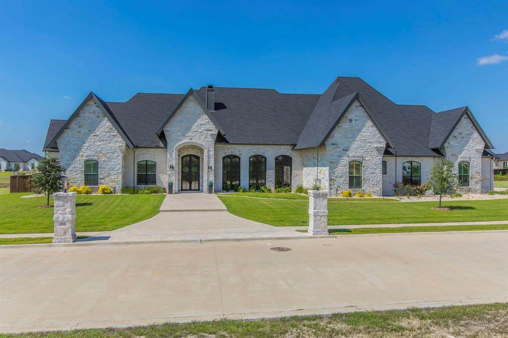 117 Iris Street - Photo 1