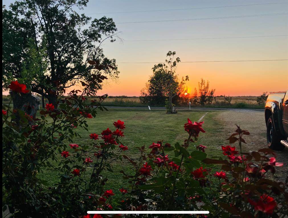 849 County Road 4130 - Photo 1