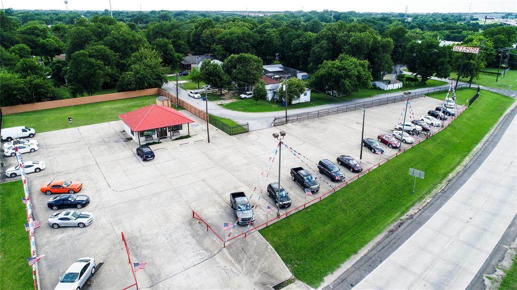 315 Ih 45 Expressway - Photo 1