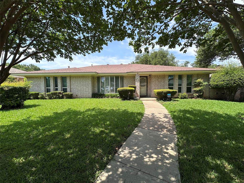 2417 Plateau Drive - Photo 1