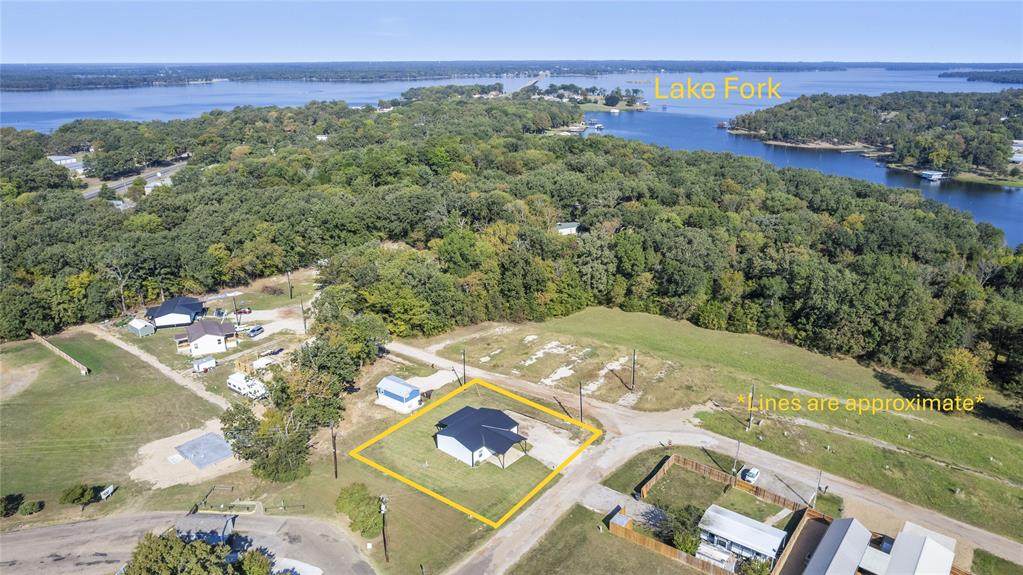 327 Arapaho - Photo 1