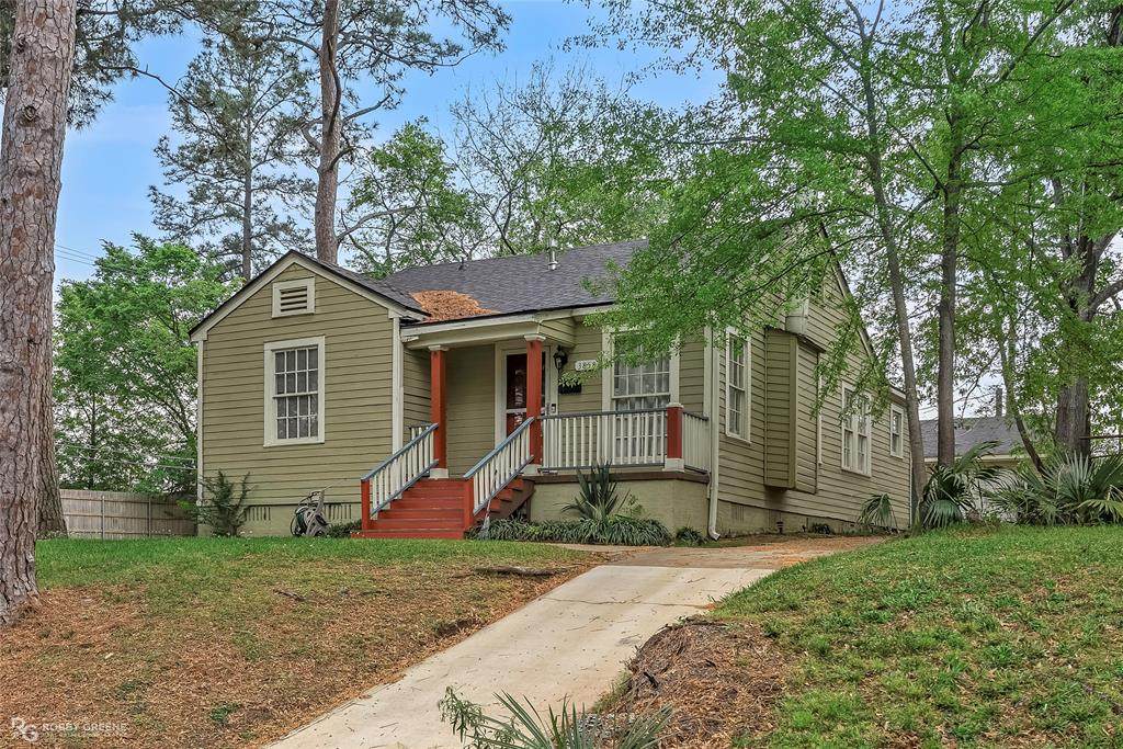 3858 Richmond Avenue - Photo 1