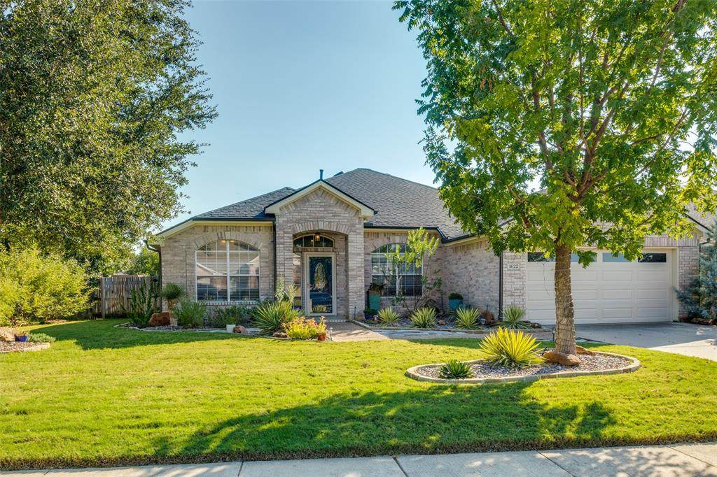 1622 Redwood Drive - Photo 1