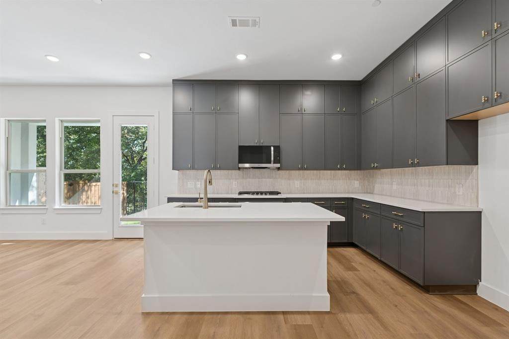 428 Waterscape Drive - Photo 1