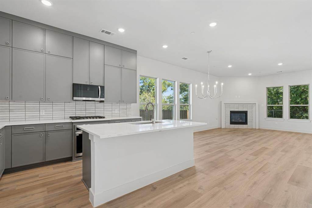 428 Waterscape Drive - Photo 1