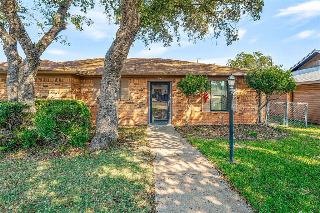 1514 Thomas Lane - Photo 1