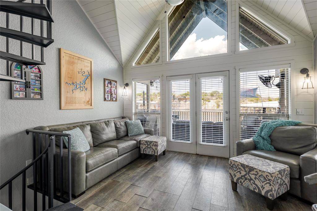 3005 Upcreek Alley - Photo 1