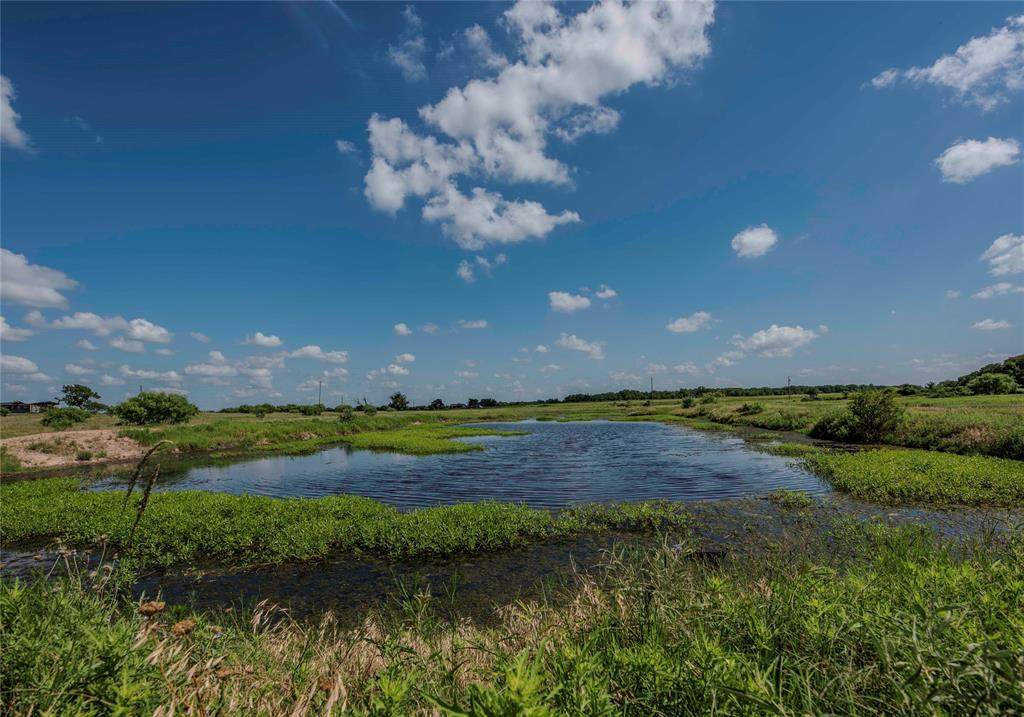 1217 Fm-2731 - Photo 1