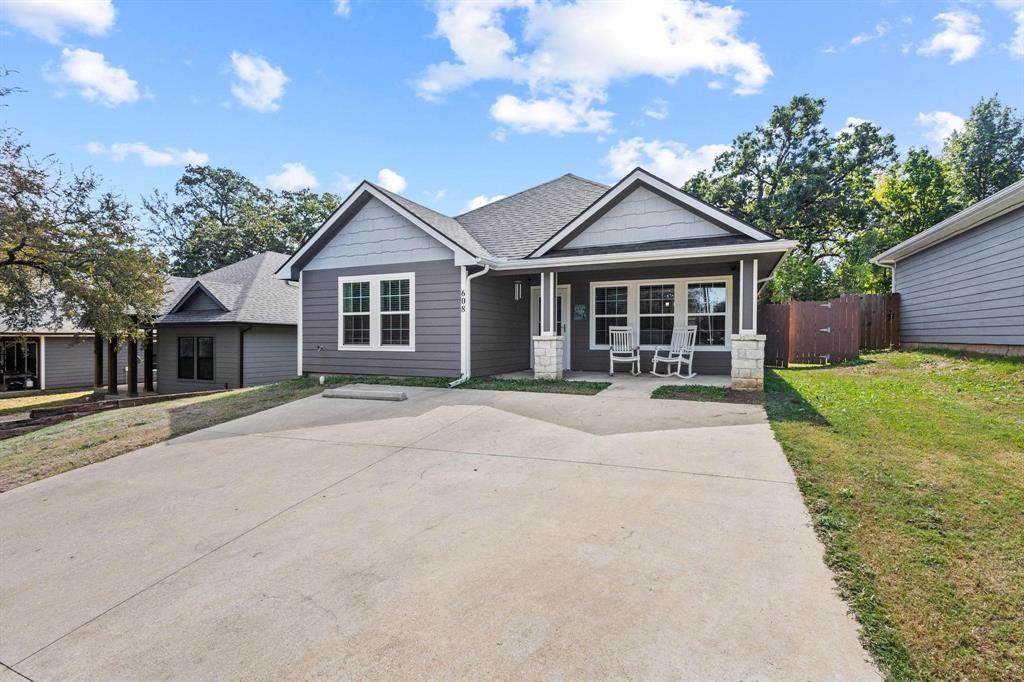 608 Shepherd Street - Photo 1