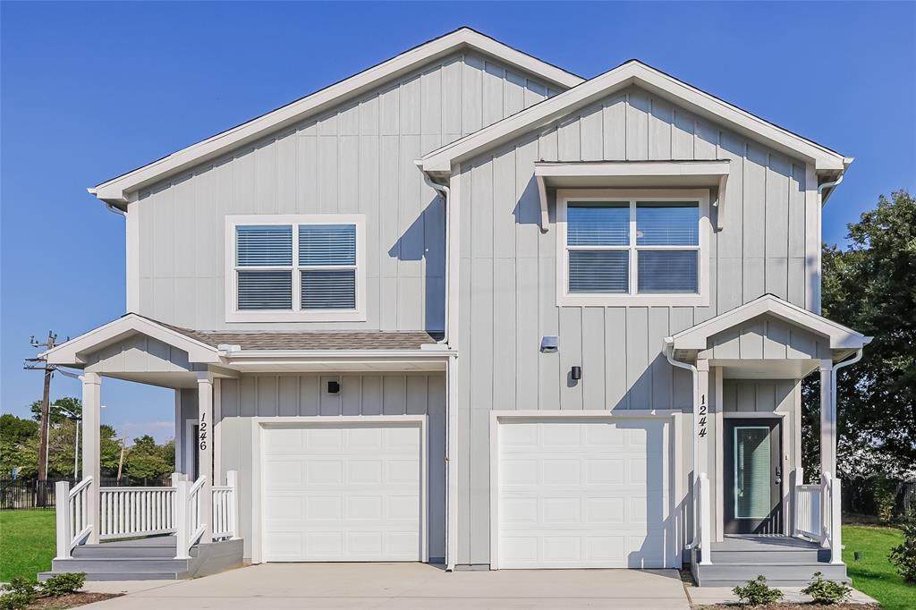 1244 Lonsdale Avenue - Photo 1