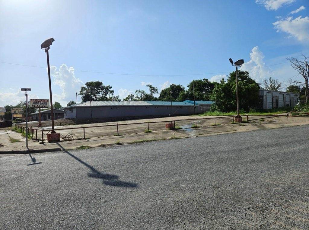 717 Sam Rayburn Drive - Photo 1