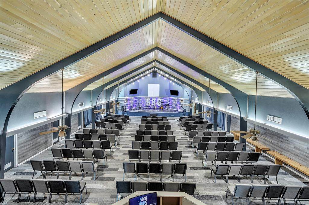 1404 Anglin Street - Photo 1