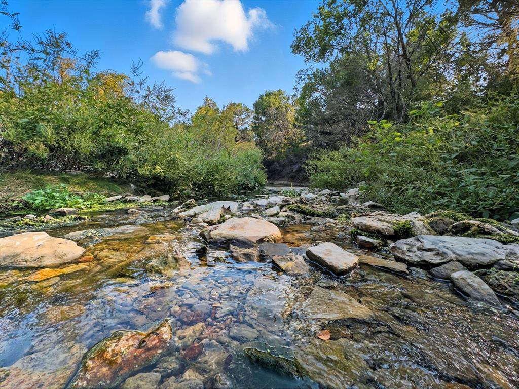 1410 County Road 221 - Photo 1