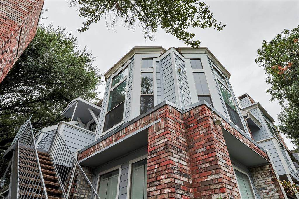 3420 Country Club Drive - Photo 1