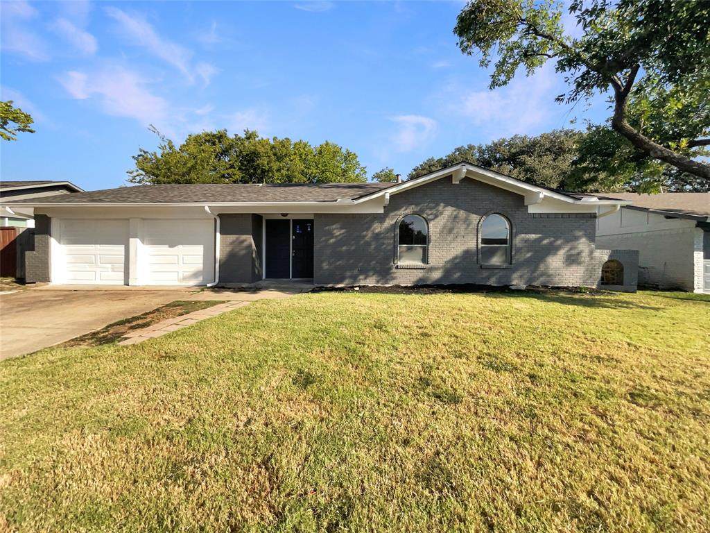 2021 Brentwood Lane - Photo 1