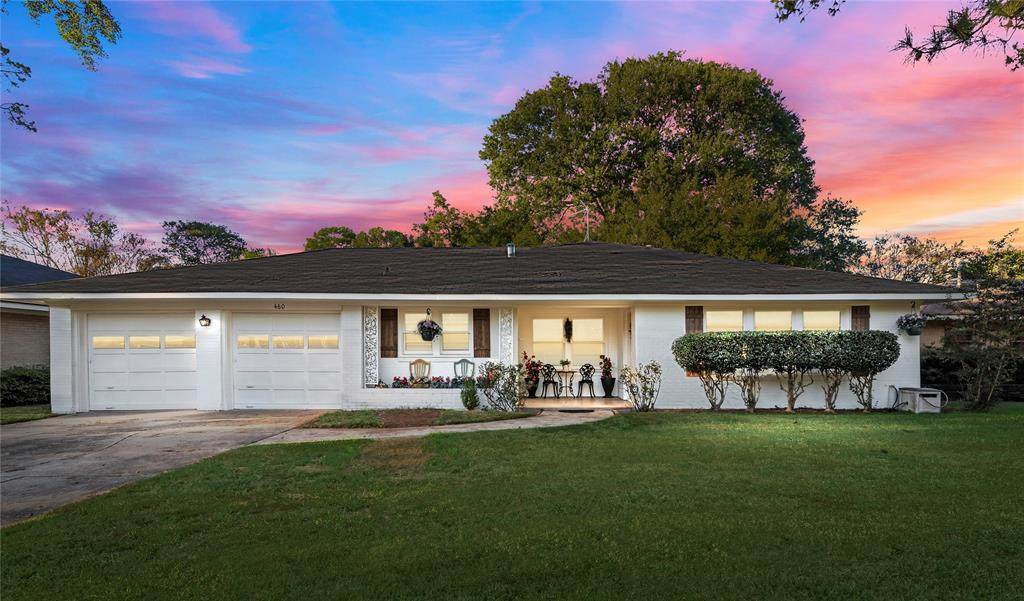 460 Leo Avenue - Photo 1