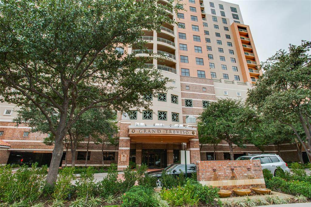 330 Las Colinas Boulevard - Photo 1