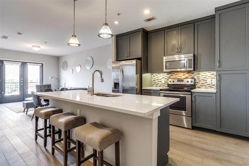 5609 Smu Boulevard - Photo 1