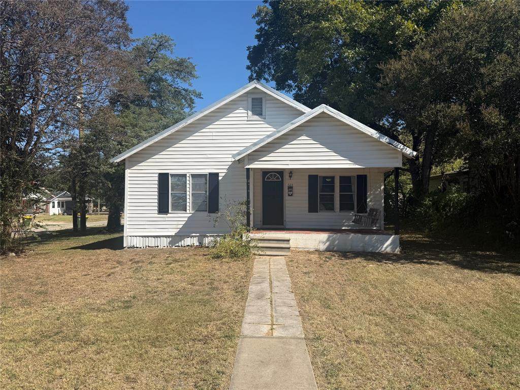 511 Navasota Street - Photo 1