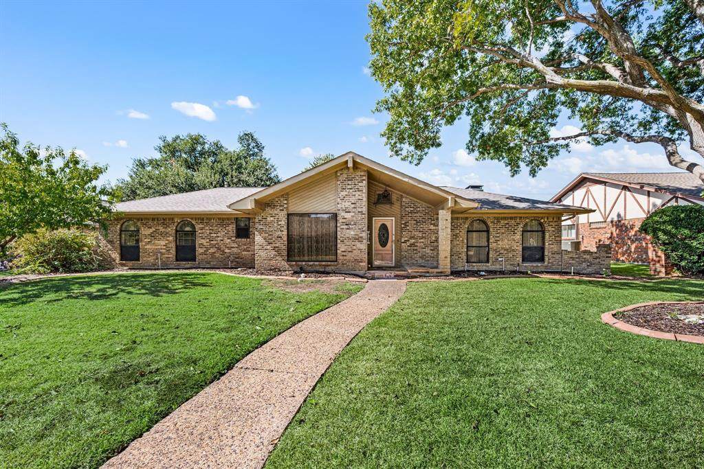 3609 Knob Hill Drive - Photo 1