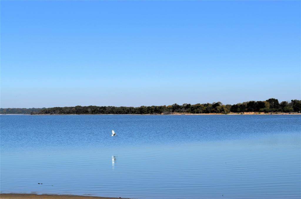 1540 Shoreline Drive - Photo 1