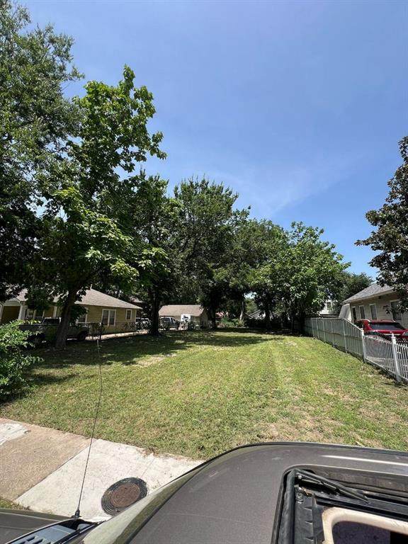 5423 Terry Street - Photo 1