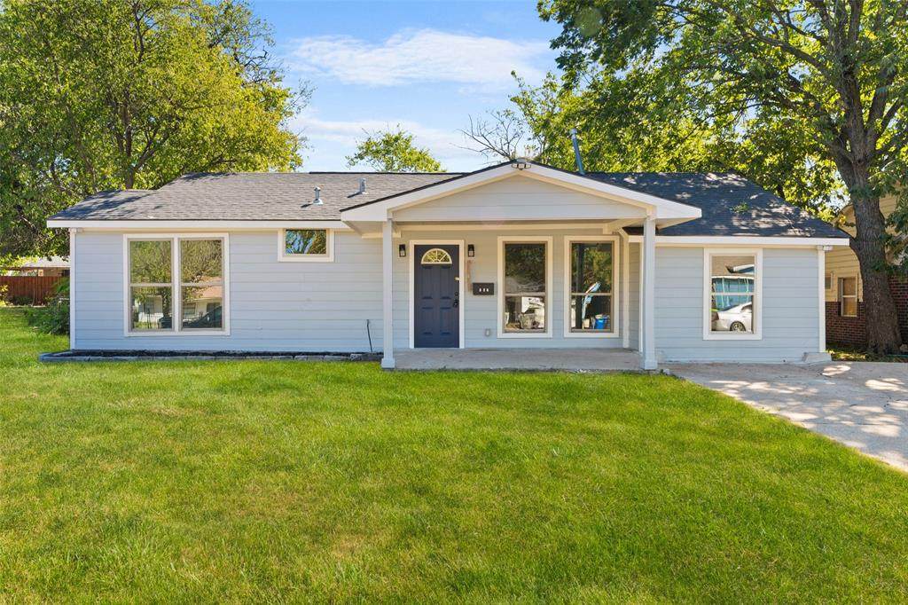 326 Brownlee - Photo 1