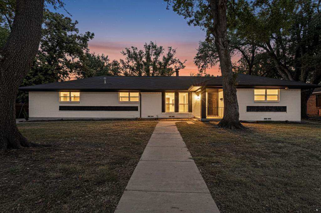 1828 Riverway Drive - Photo 1