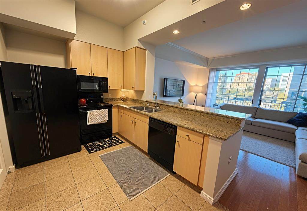 3225 Turtle Creek Boulevard - Photo 1