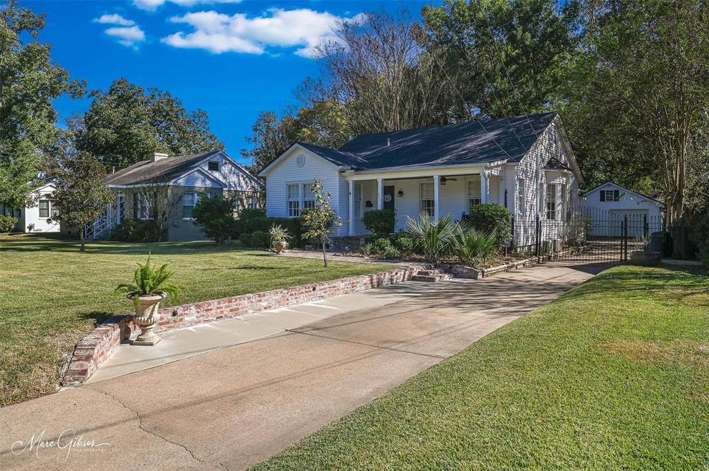 257 Preston Avenue - Photo 1