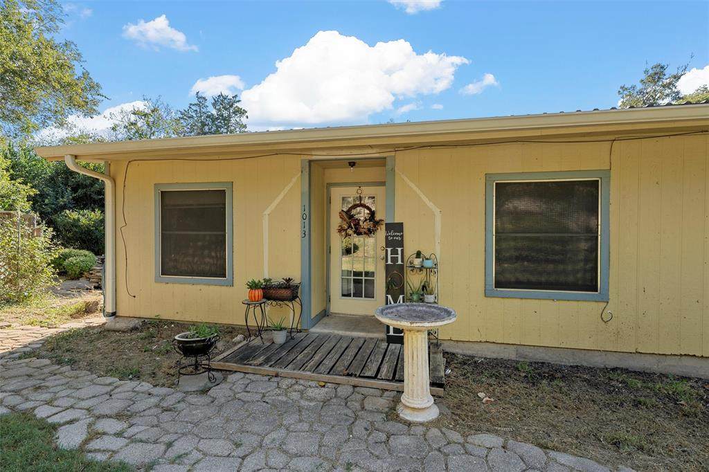 1013 Park Lake Drive - Photo 1