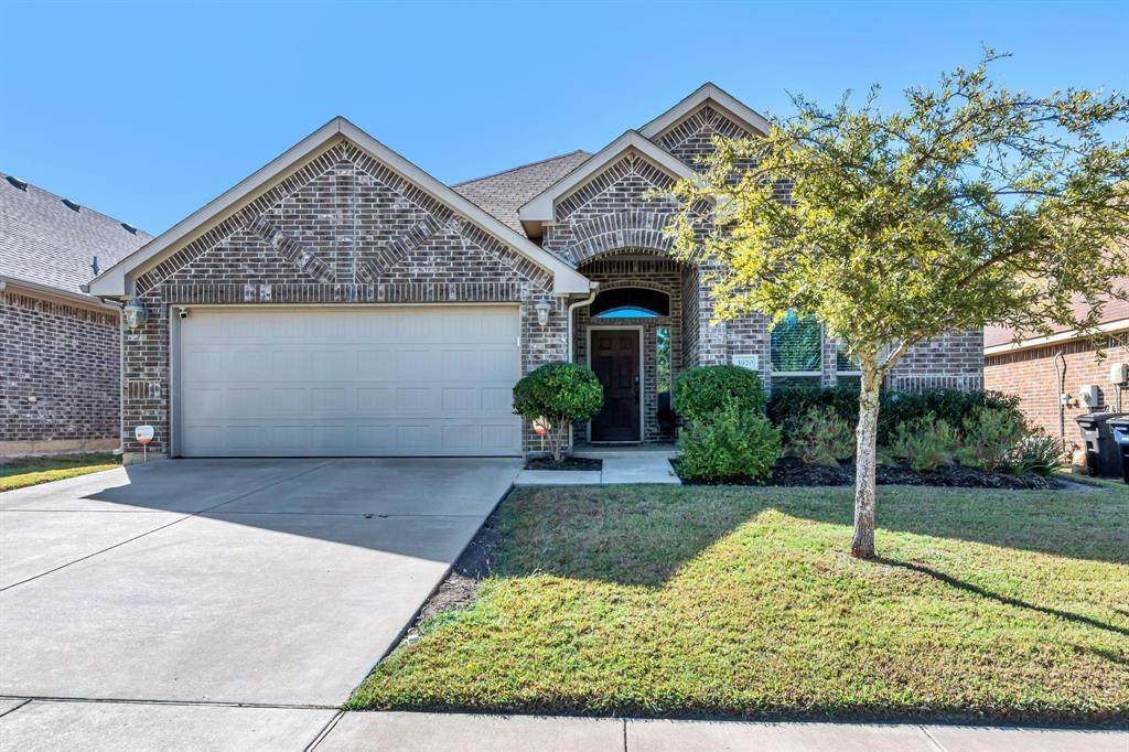 3920 Hollow Lake Road - Photo 1