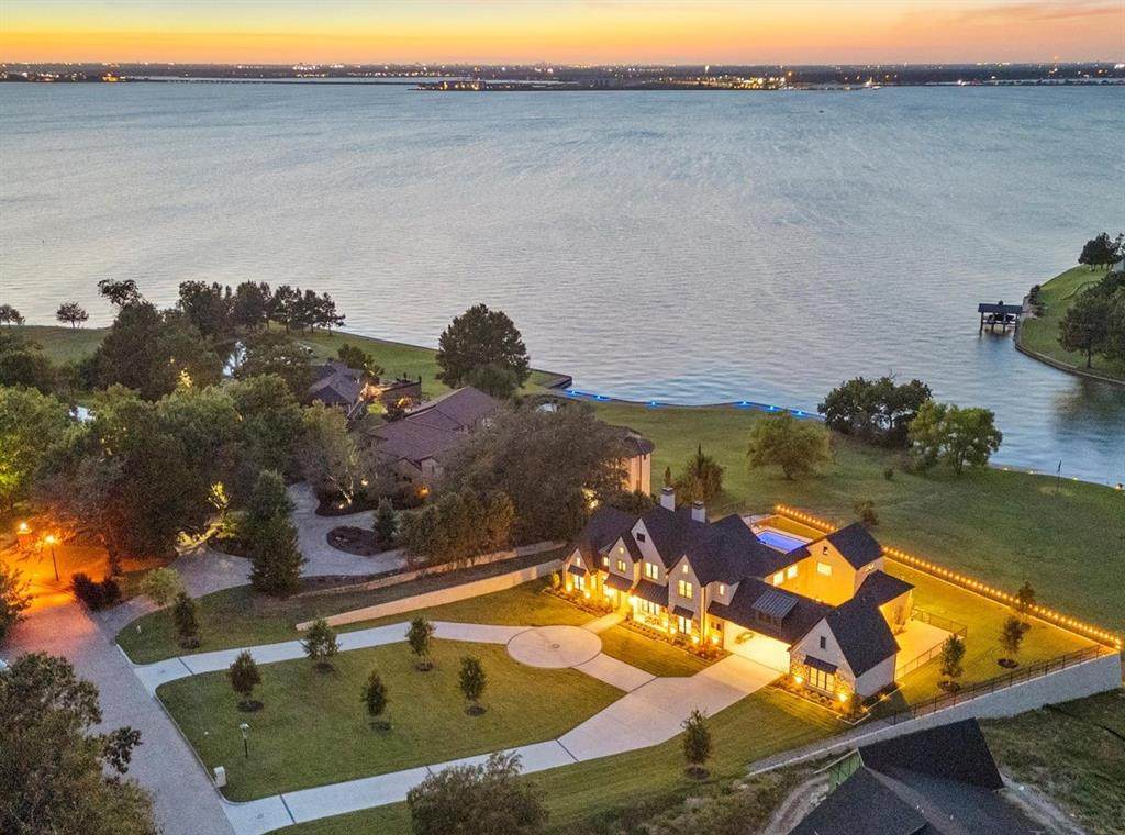 9 Meadowlake Drive - Photo 1