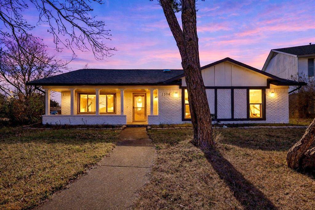 2308 Stonebrook Circle - Photo 1